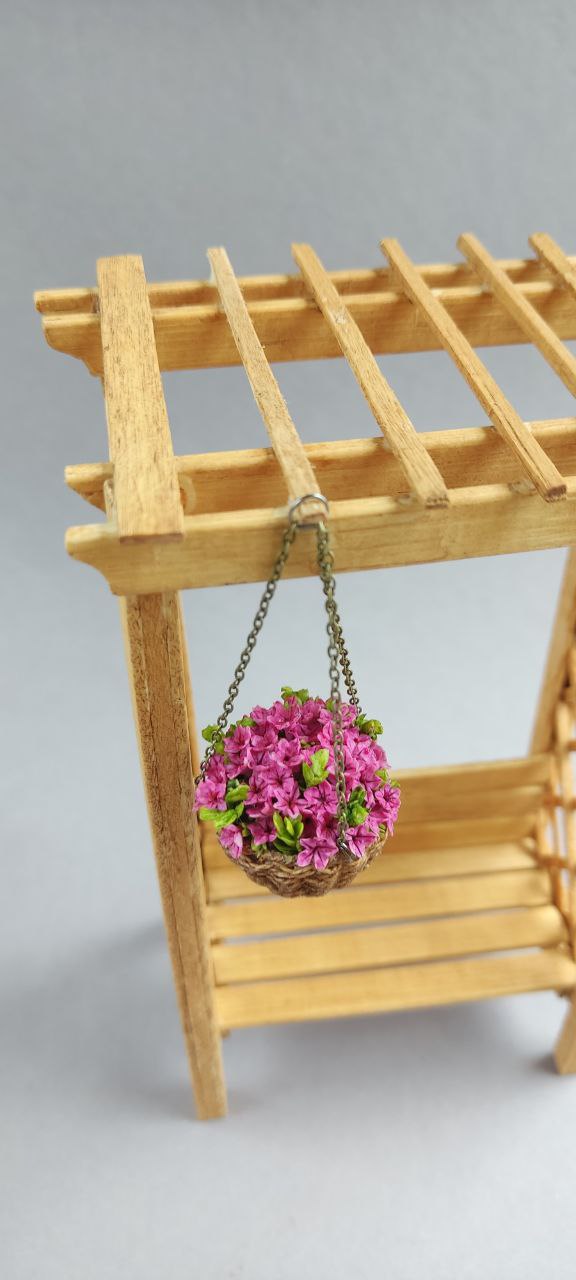 Basket with petunia