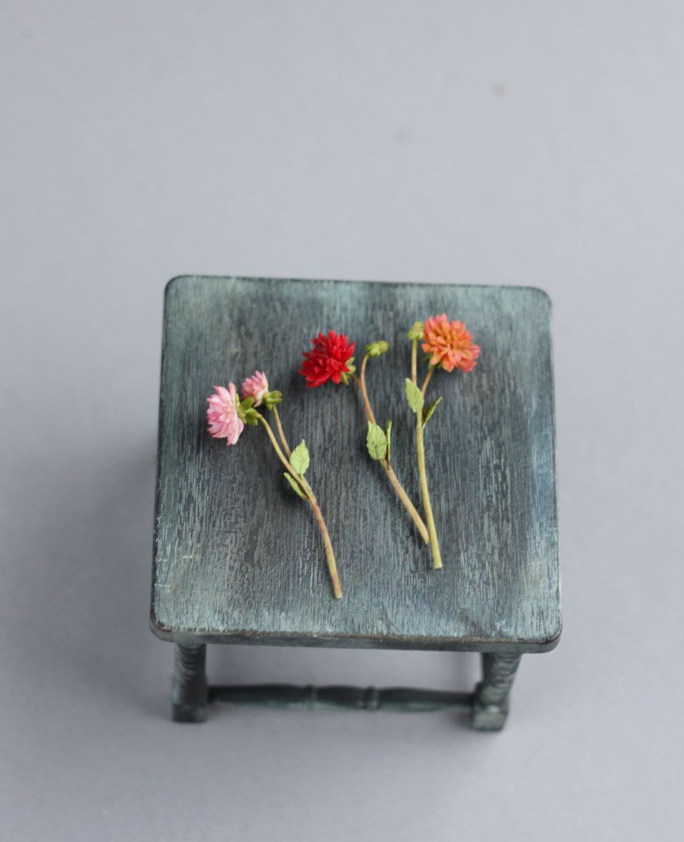 Bouquet of needle and peony-shaped dahlias