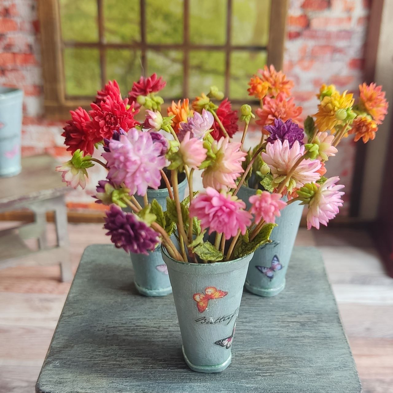 Bouquet of needle and peony-shaped dahlias