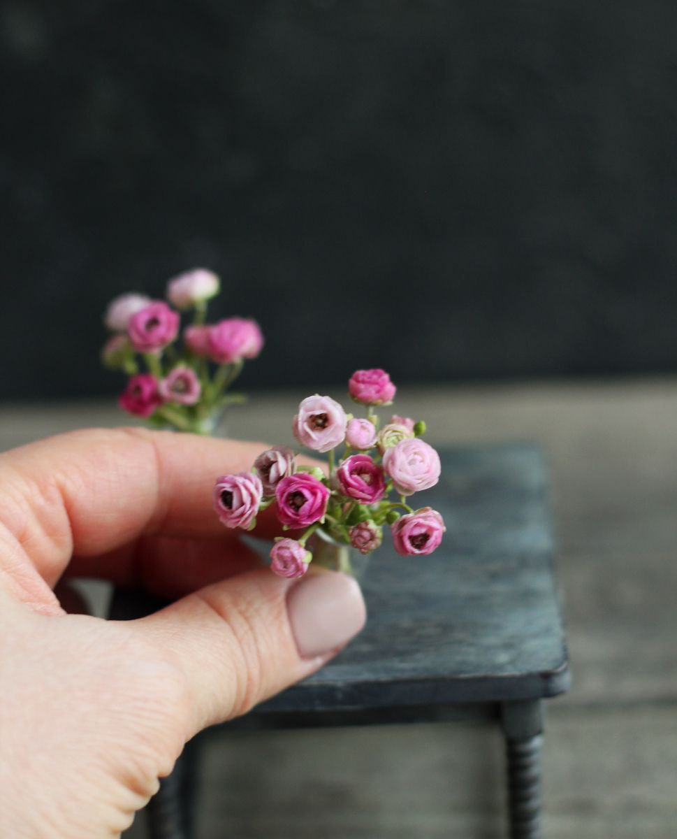 Bouquet of ranunculus. Miniature 1:12