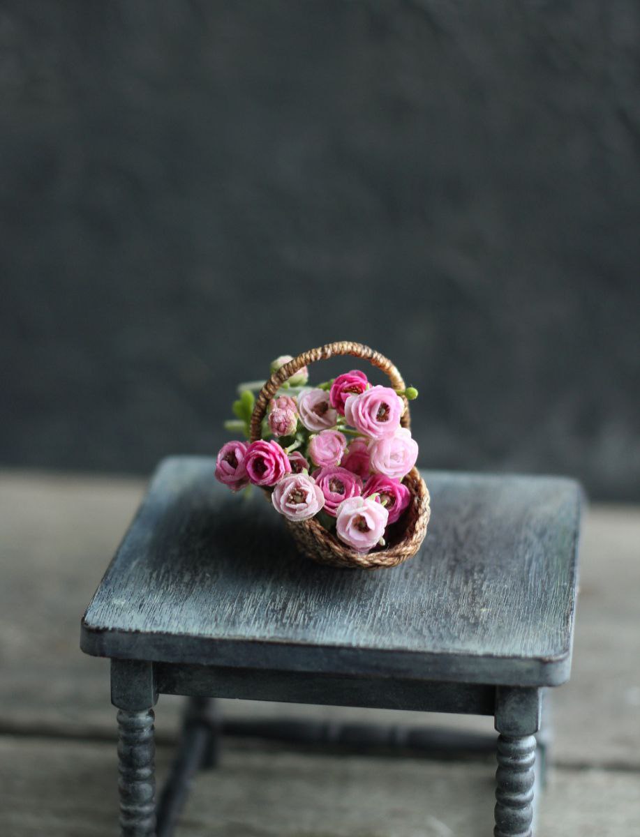 Bouquet of ranunculus. Miniature 1:12