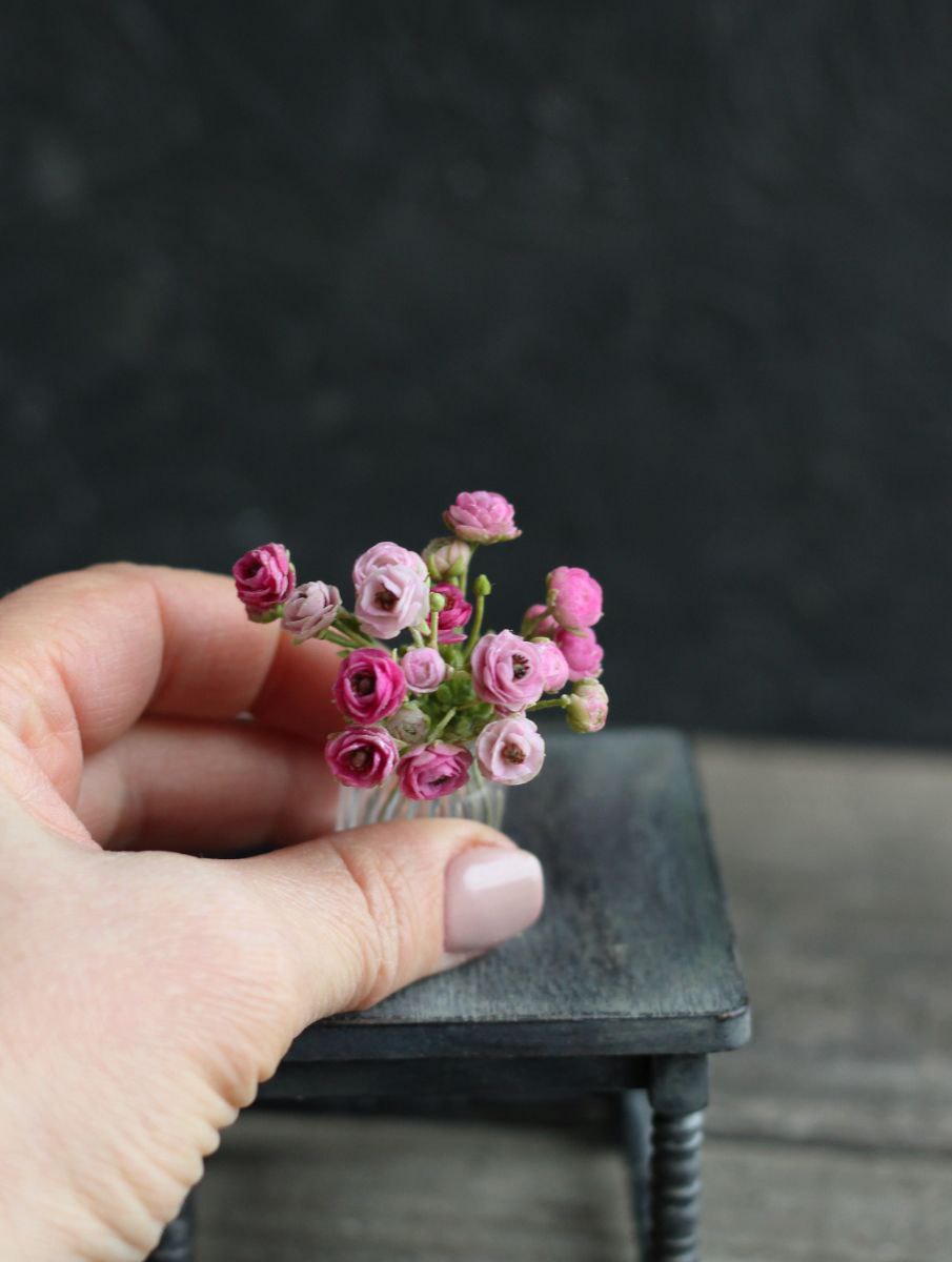 Bouquet of ranunculus. Miniature 1:12