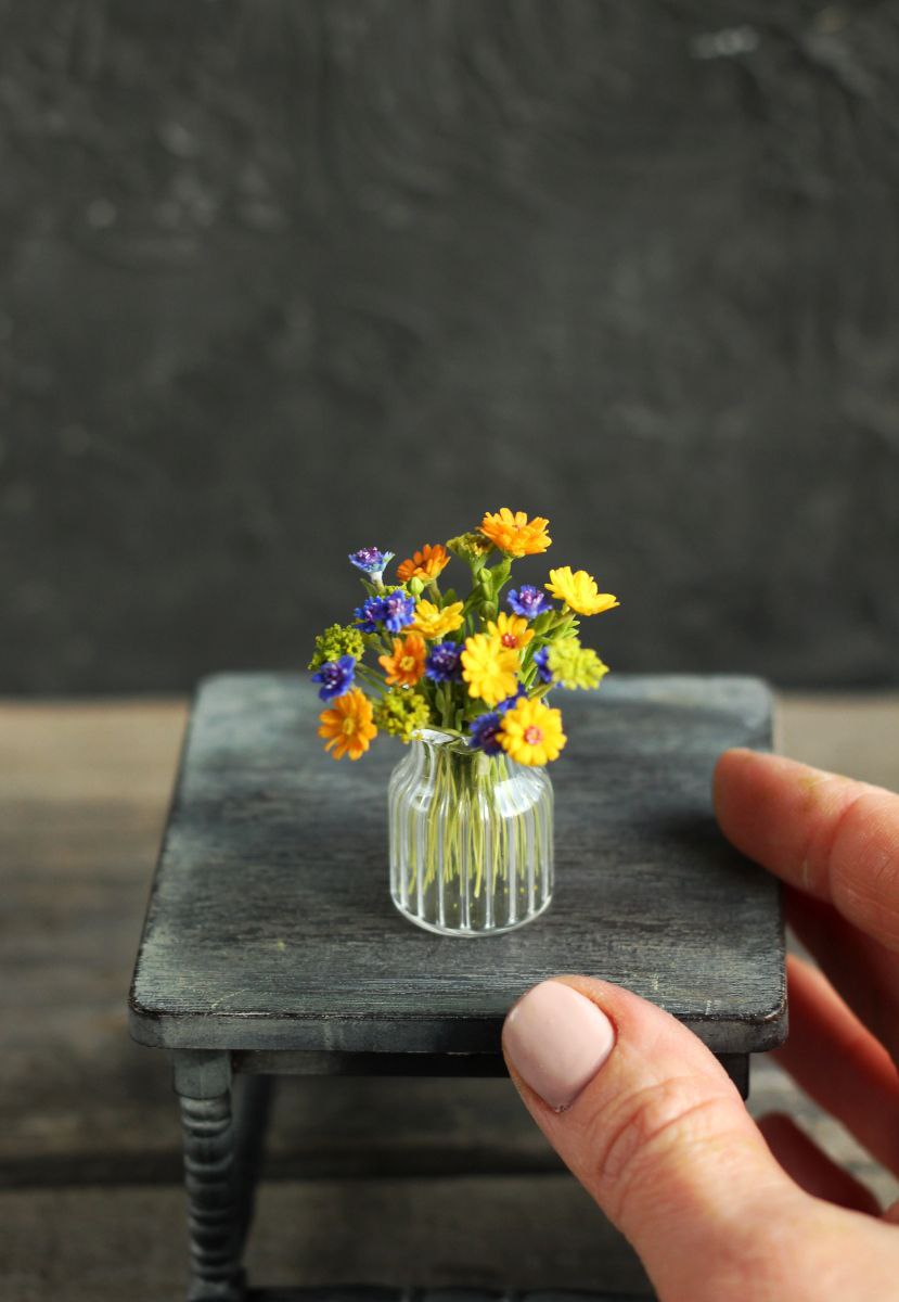 *               Summer collapsible bouquet with cornflowers