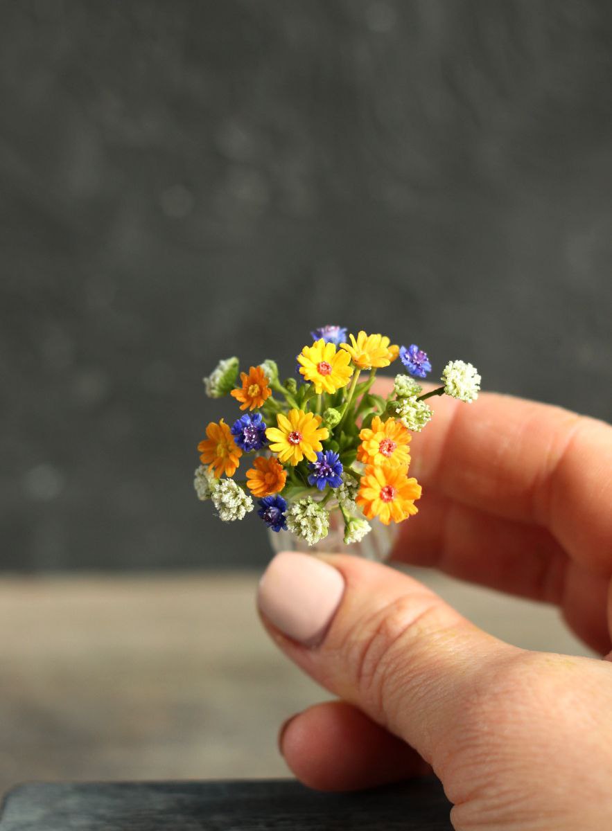 Summer collapsible bouquet with cornflowers