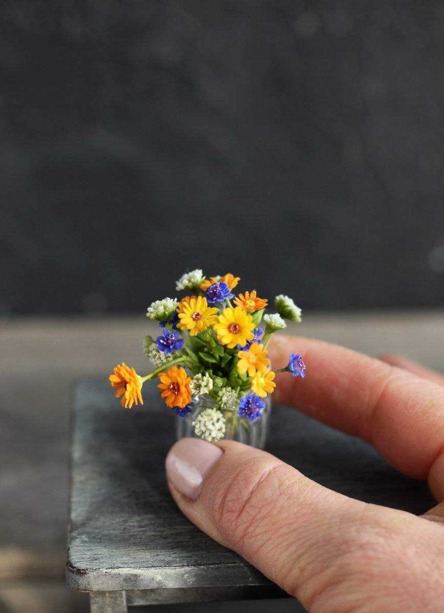 Summer collapsible bouquet with cornflowers