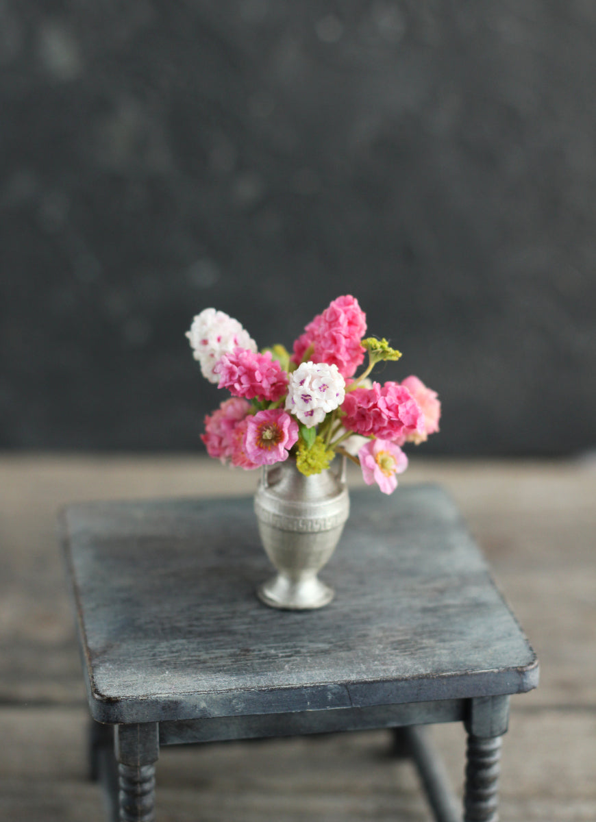 Large summer bouquet with phlox, poppies and peonies 1:12