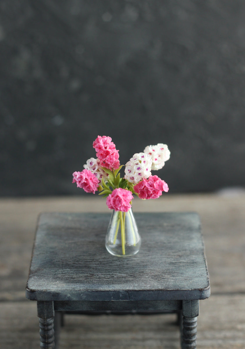 Bouquet of phlox in a glass vase 1:12