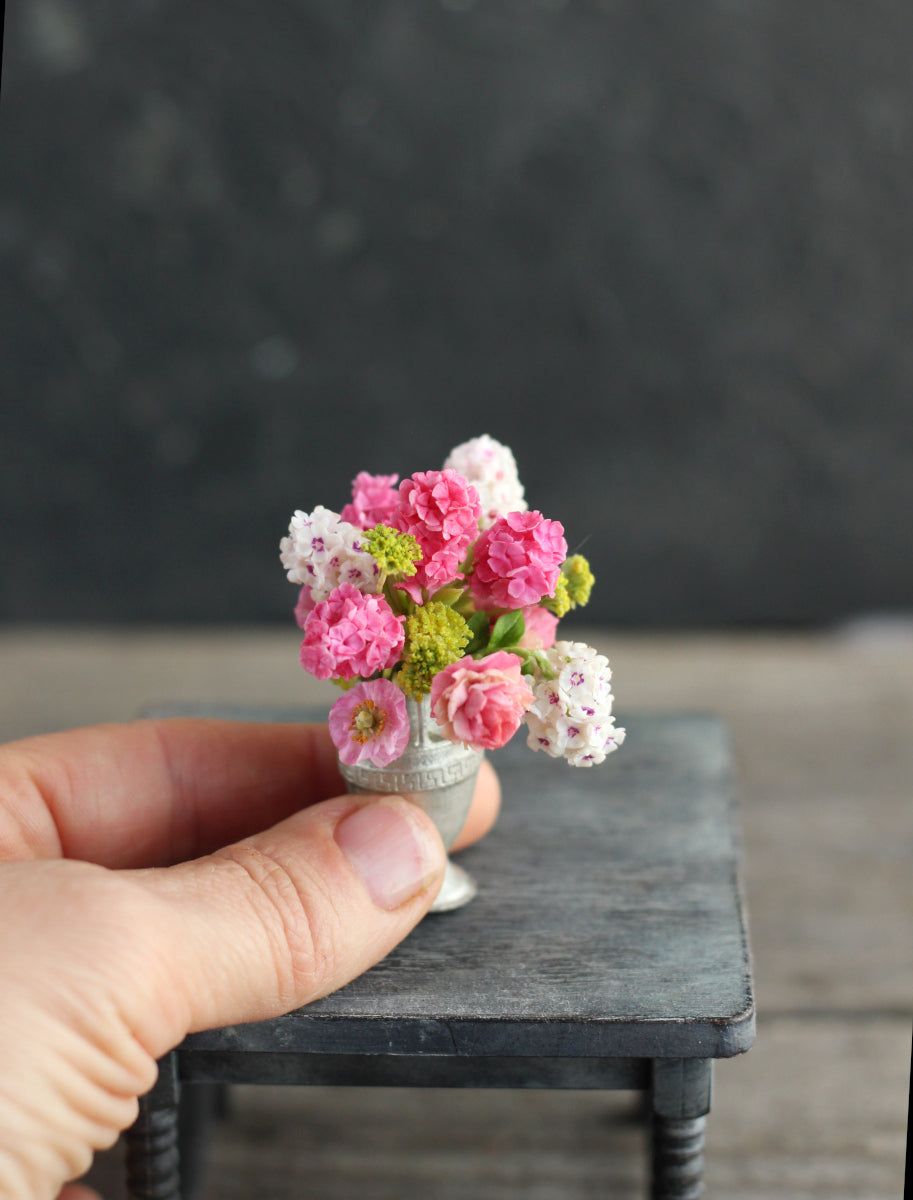 Large summer bouquet with phlox, poppies and peonies 1:12