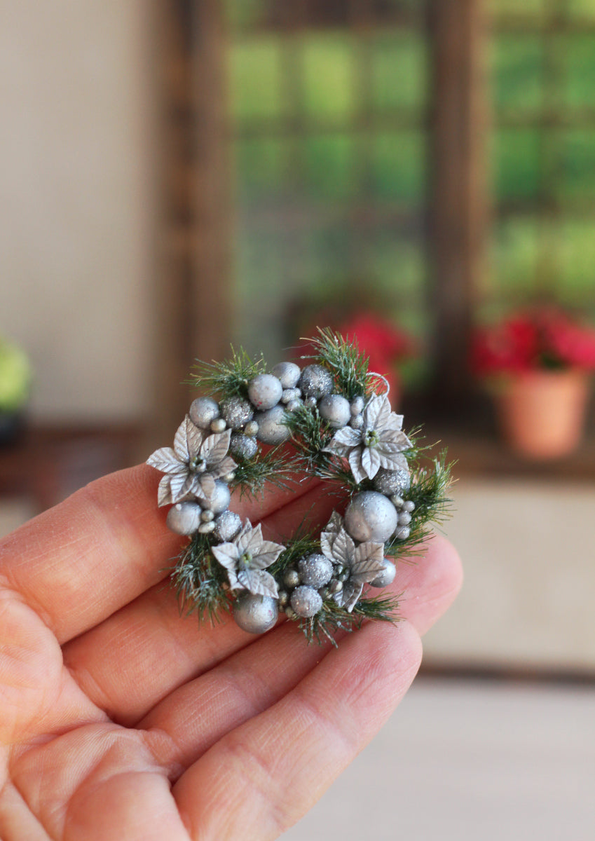 Christmas wreath for dollhouse 1:12
