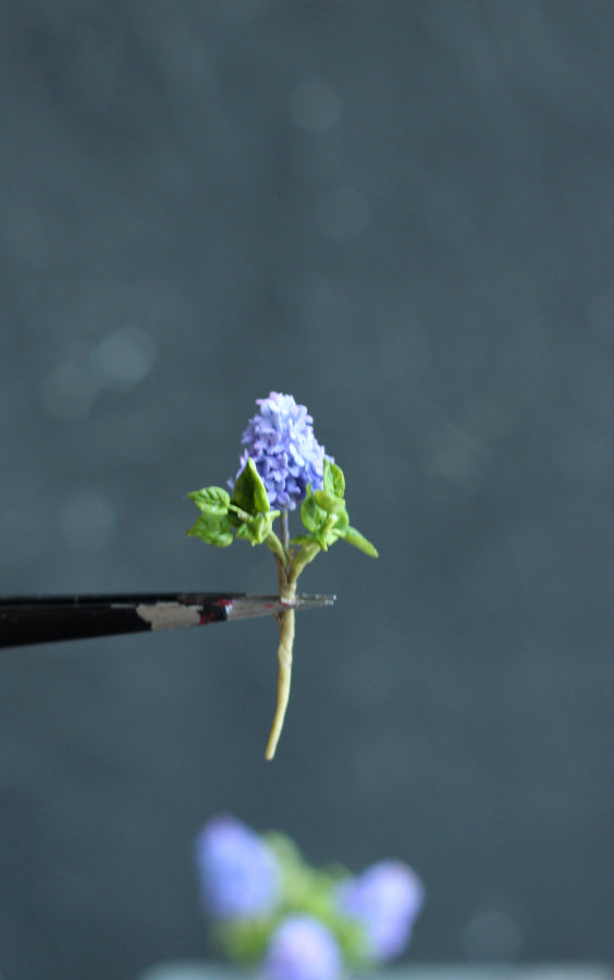 Lilac branch 1:12