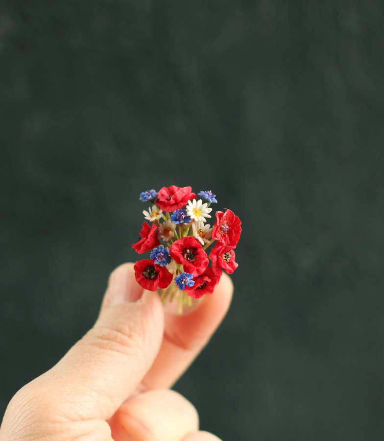 *          Bouquet of wildflowers 1:12