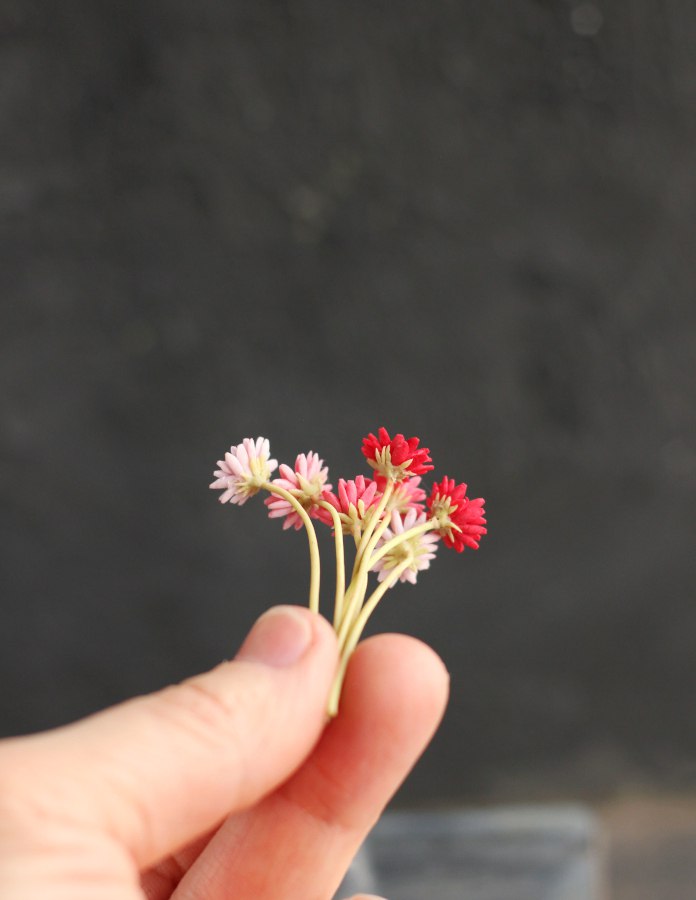 Bouquet of gerberas 1:12