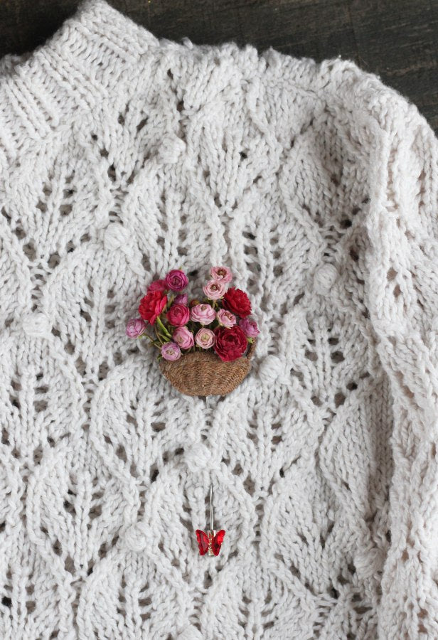 *  Brooch basket with miniature flowers