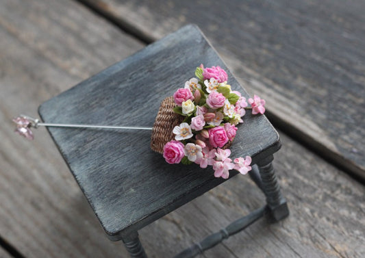 *                               Brooch basket with miniature flowers