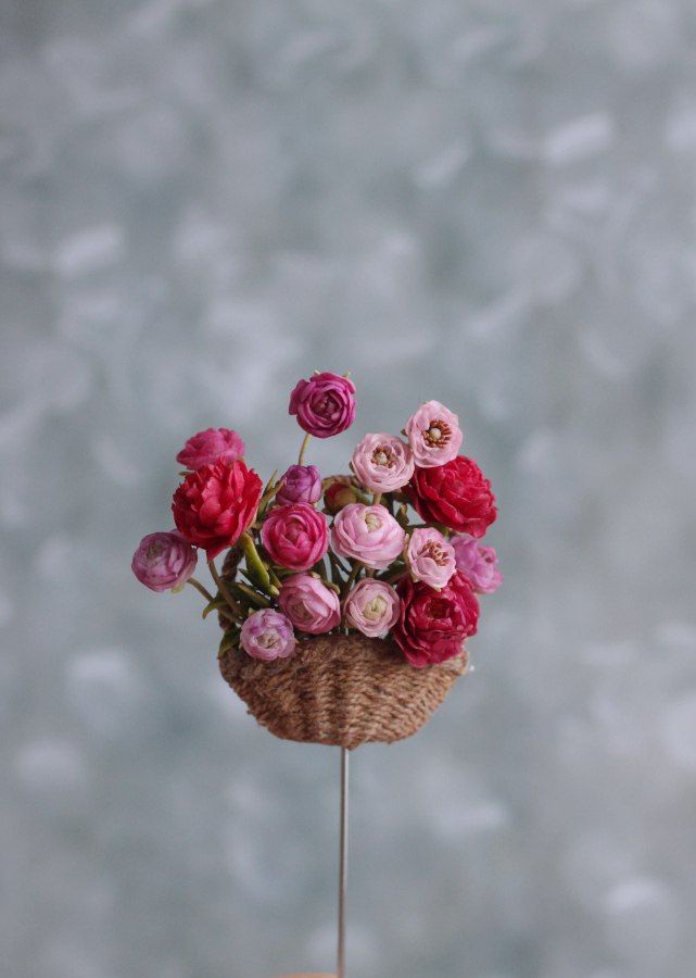 *  Brooch basket with miniature flowers