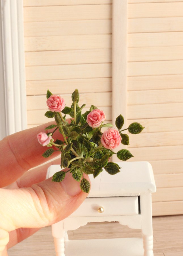 *        Rose bush 1:12