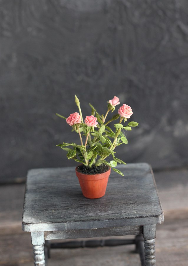 *        Rose bush 1:12