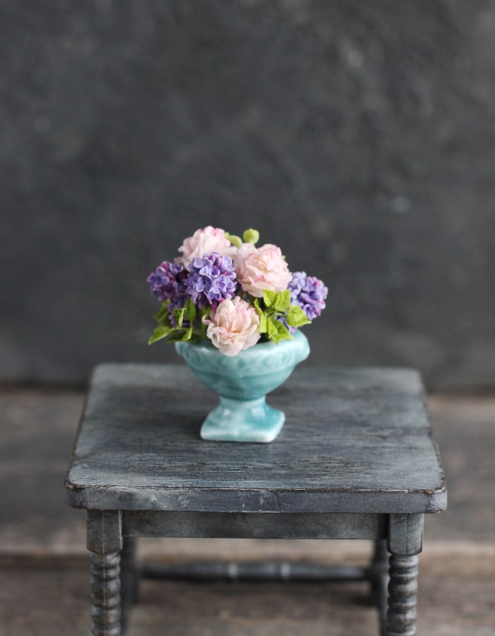 *                        Bouquet of lilacs and peonies 1:12